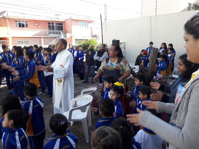 Sin Nombre